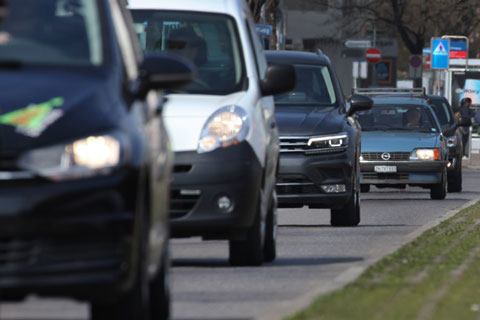 Artikelbild Me-First-Kultur im Strassenverkehr und der Oldtimer