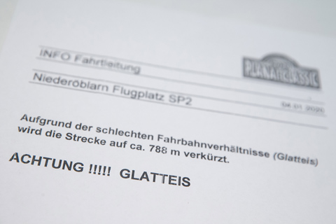 Meldung der Rallye-Organisation an der Planai-Classic 2020 (© Daniel Reinhard)