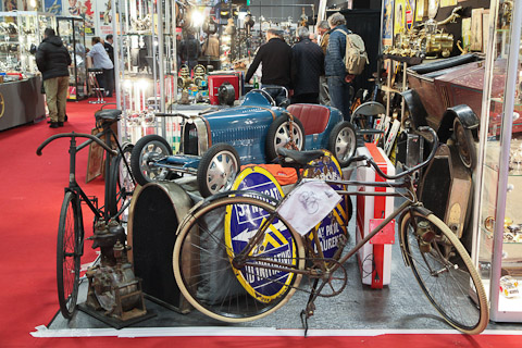 Fahrräder an der Rétromobile Paris 2020