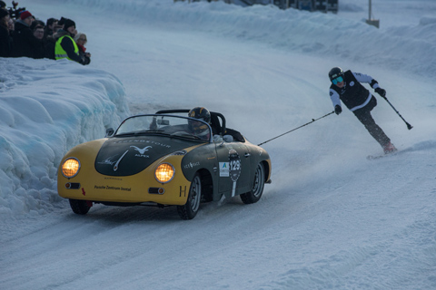 Porsche 356 mit Paraskier in Zell am See 2020 (© Daniel Reinhard)