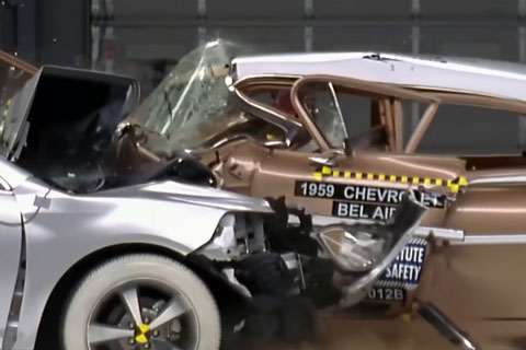 Crash-Test Chevi Malibu 2009 versus Chevi Bel Air von 1959