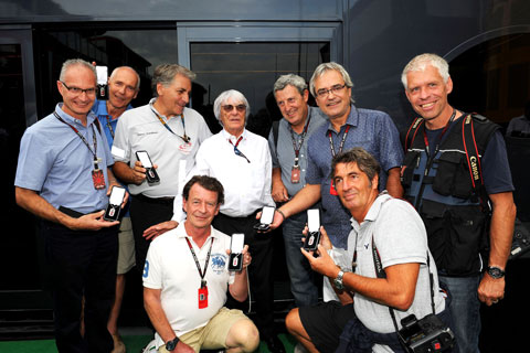 Feier 500. Grand Prix - in der Mtte Bernie Ecclestone