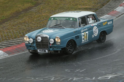 Mercedes-Benz 300 SE an der 24 h Classic Nürburgring 2020 (© Daniel Reinhard)