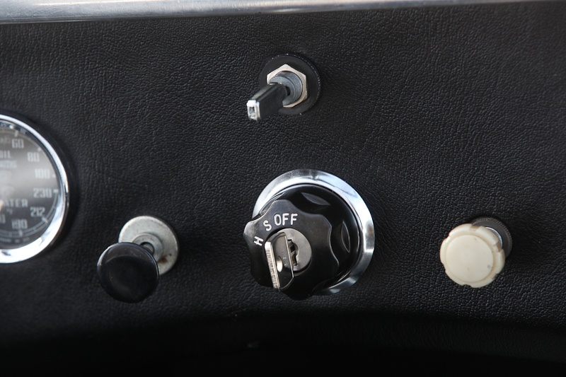 Lichtschalter des Austin-Healey Sprite (© Bruno von Rotz)