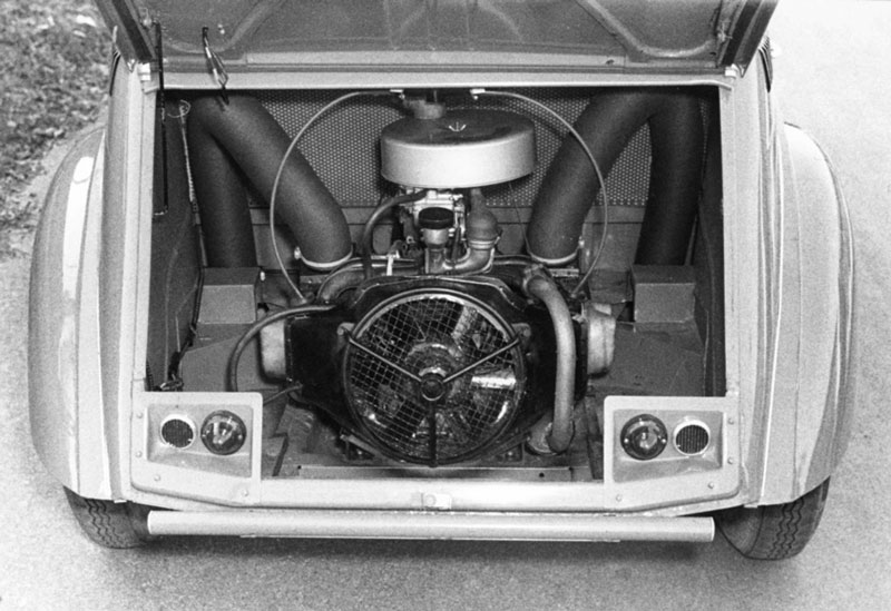 Citroën 2 CV Sahara von 1961