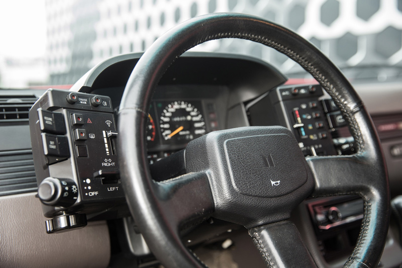 Bedienungssatelliten am Isuzu Piazza Turbo Coupé von 1990 (© Daniel Reinhard)