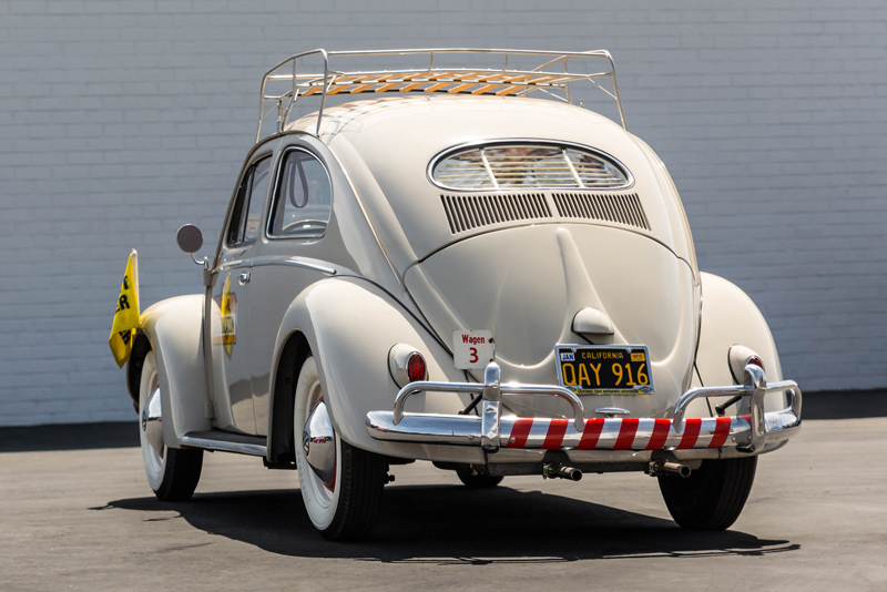 VW Käfer von 1955 als Fahrschulwagen (© Maxx Shostak - Courtesy RM)