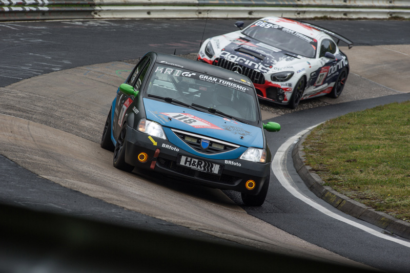 Dacia Logan - 24h-Rennen Nürburgring 2021 (© Daniel Reinhard)