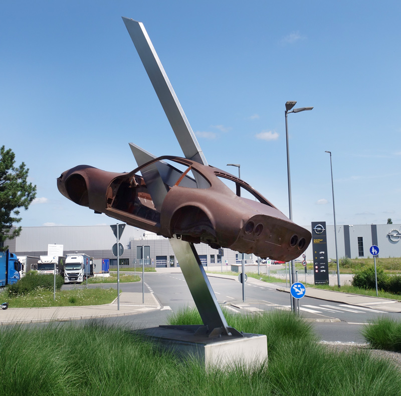 Opel GT Skulptur (© Wolfgang Hamann)