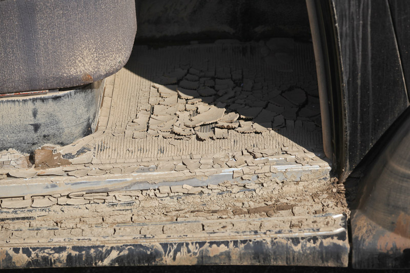 Blick auf den Innenraum des Flutopfers Mercedes-Benz 170 V an der Classic-Gala Schwetzingen (© Bruno von Rotz)
