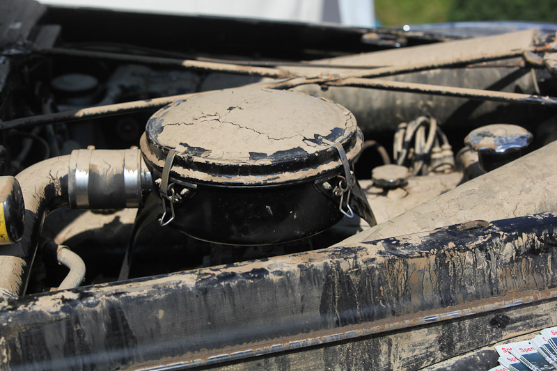 Blick auf den Motor des Flutopfers Mercedes-Benz 170 V an der Classic-Gala Schwetzingen (© Bruno von Rotz)