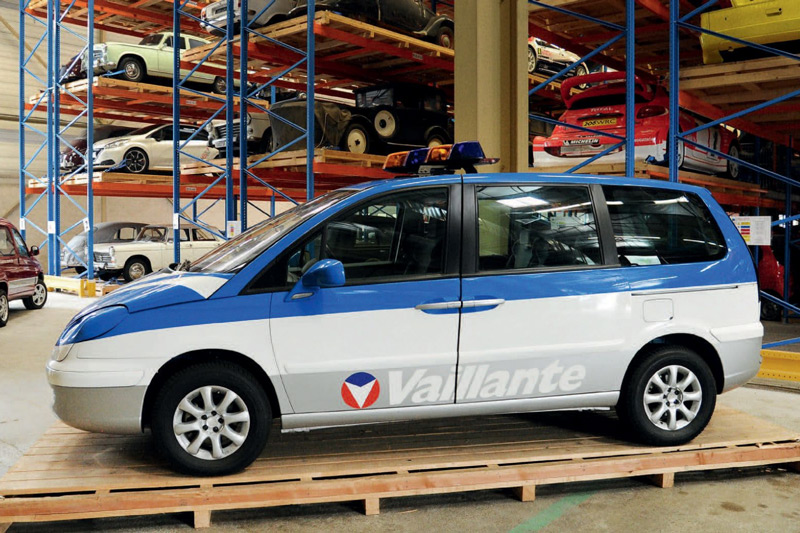 Peugeot 807 von 2012 (© Aguttes)