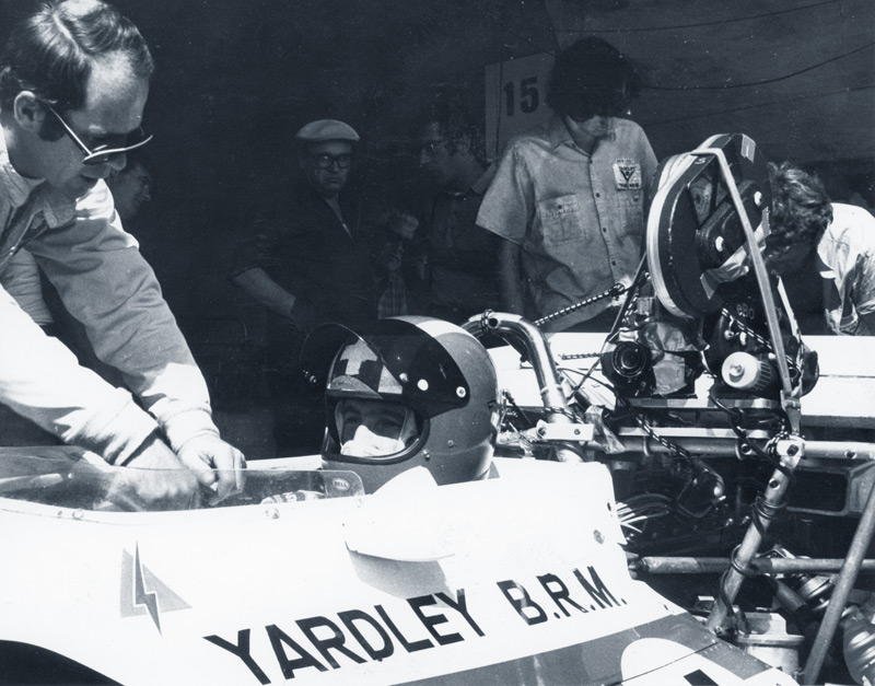Jo Siffert im BRM mit installierter Arriflex
