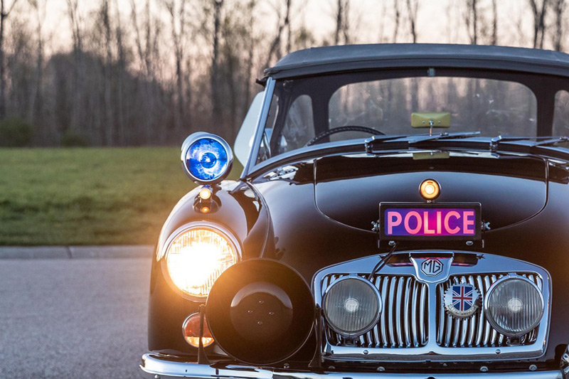 Artikelbild Warum nicht ein Polizeiauto fahren?