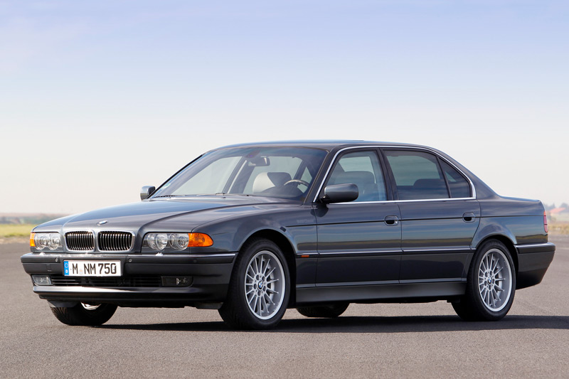 BMW E38 mit V12-Motor (© BMW AG)