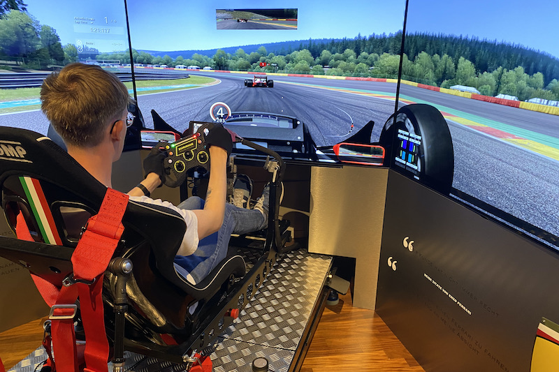 Artikelbild Zwischengas auf der (virtuellen) Rennstrecke