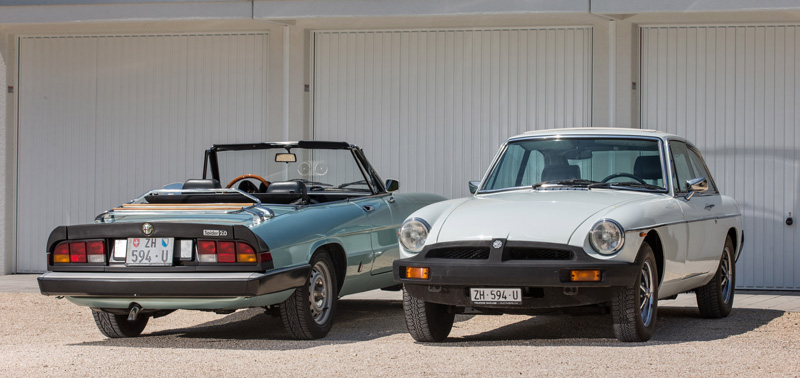 Gummilippe und Gummiboot - Alfa Romeo Spider 2.0 Aerodinamica und MGB GT (© Daniel Reinhard)