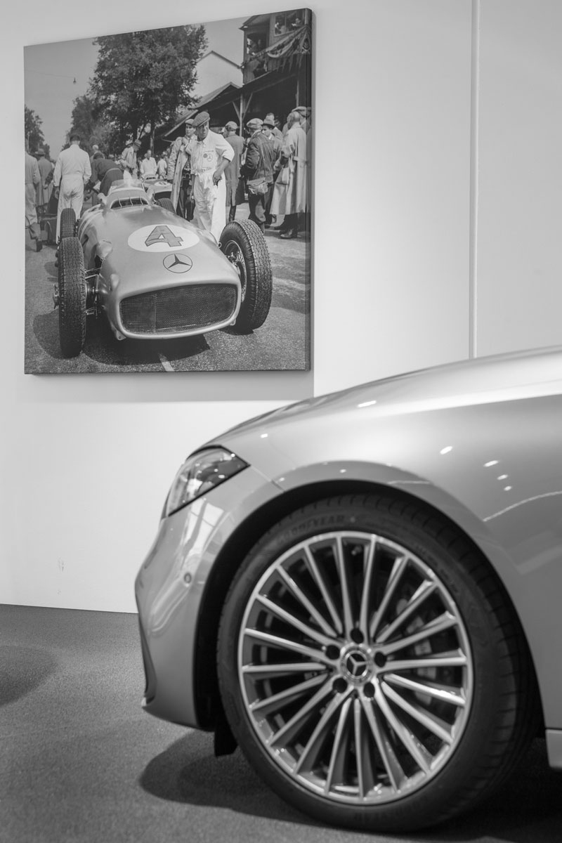 Mercedes-Tradition - alt gegen neu (© Daniel Reinhard)