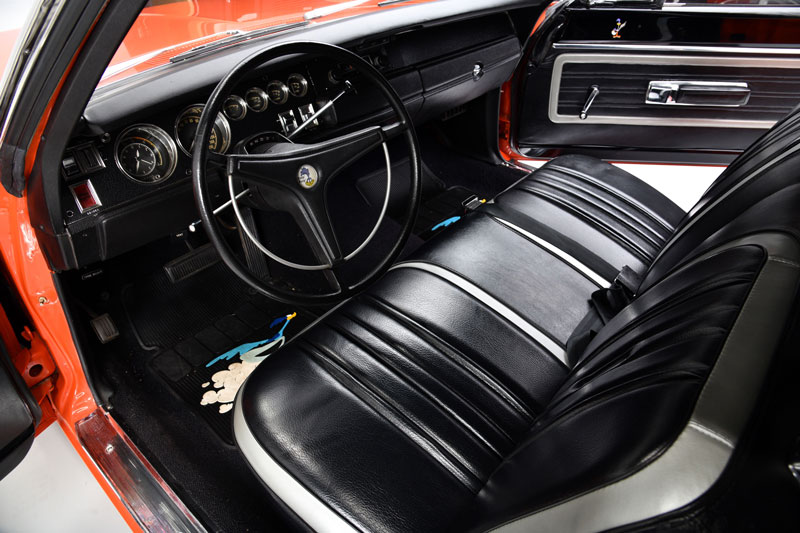 Interieur des Plymouth Road Runner Hemi Superbird von 1970 (© Barrett-Jackson)