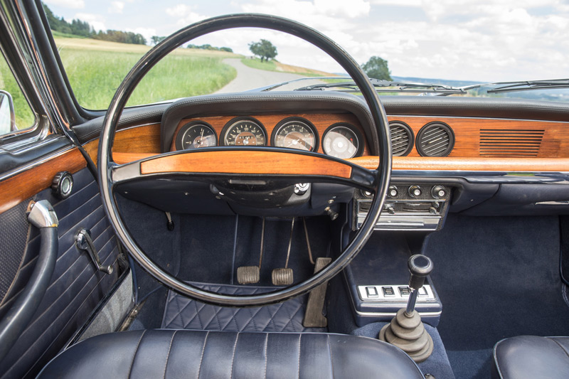 Lenkrad des BMW 2000 CS (© Daniel Reinhard)
