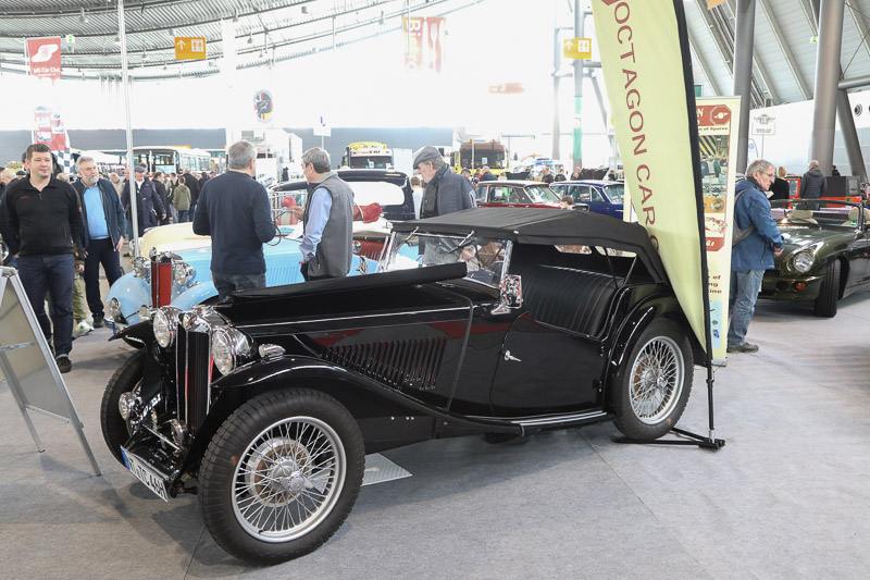 MG TC von 1947 als Polizeifahrzeug an der Retro Classics Stuttgart 2023 (© Bruno von Rotz)
