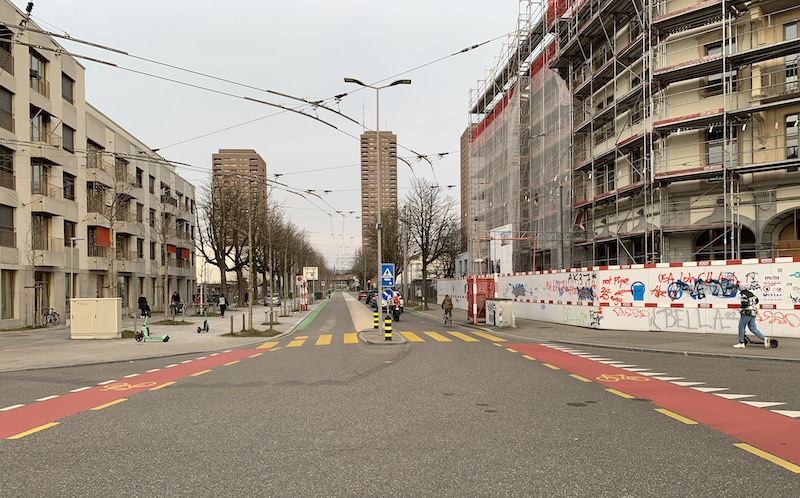 Baslerstrasse in Zürich am 7. März 2023 (© Bruno von Rotz)