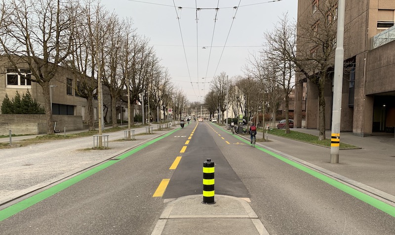 Baslerstrasse in Zürich am 7. März 2023 (© Bruno von Rotz)