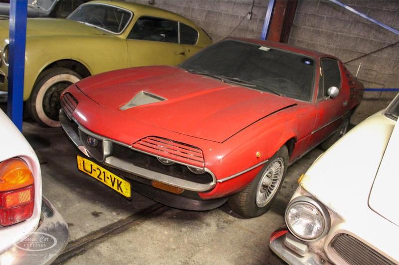 Alfa Romeo Montreal von 1973 - Palmen Scheuenfund-Sammlung (© Classic Car Auction)