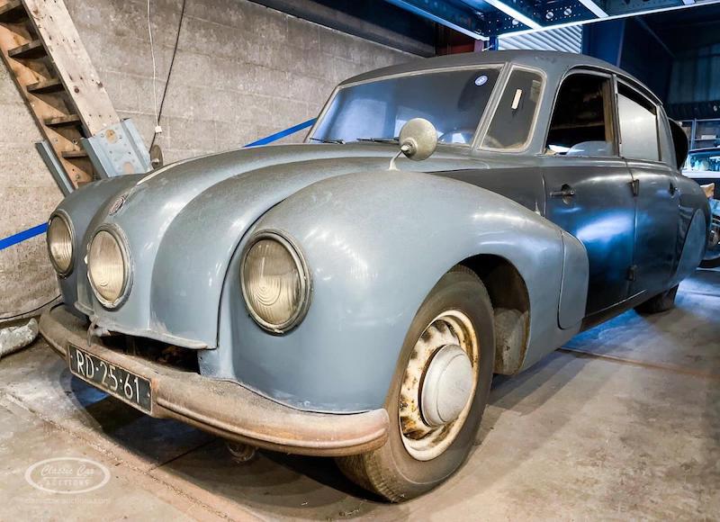 Tatra T87 von 1948 - Palmen Scheuenfund-Sammlung (© Classic Car Auction)
