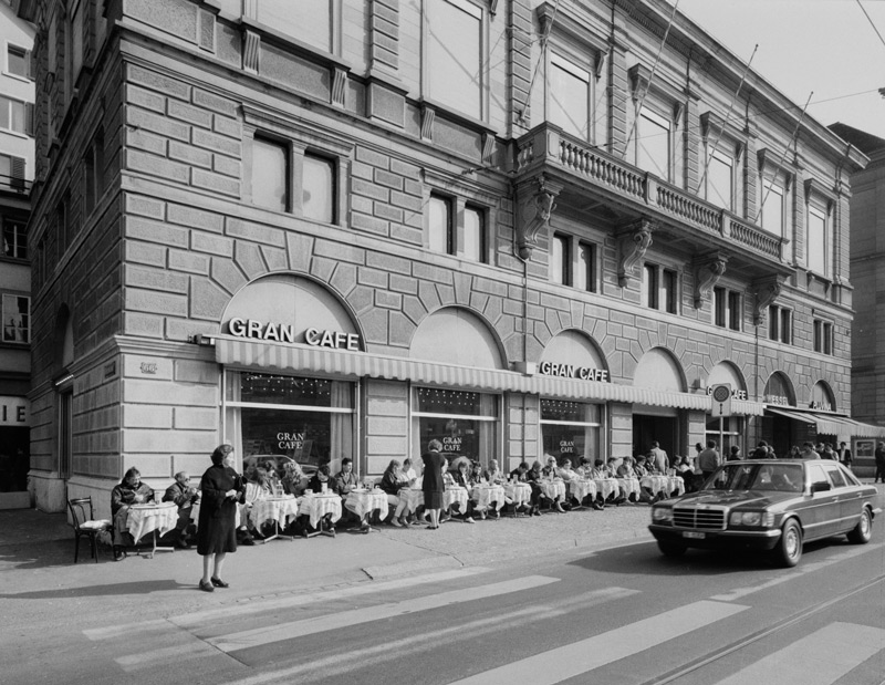Gran Café in Zürich im Jahr 1985 (© ETH-Bibliothek Zürich, Bildarchiv / Fotograf Vogt, Marcel / Com_M34-0117-0003 / CC BY-SA 4.0)
