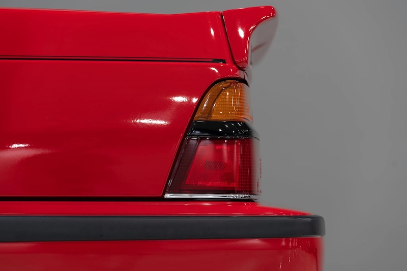 Artikelbild Was ist rot und kostet 80'000 Dollar?