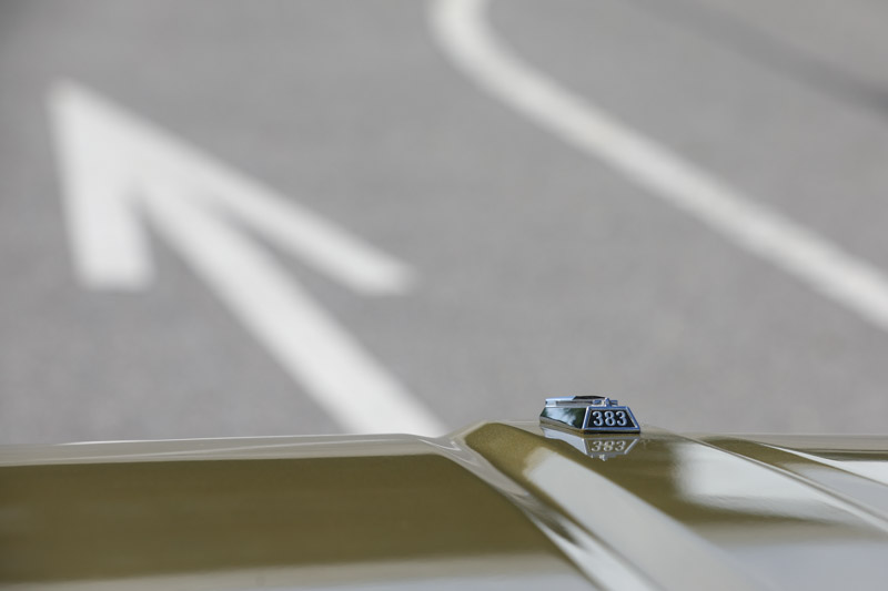 Plymouth Sport Fury von 1969 - 383 auf der Motorhaube (© Bruno von Rotz)