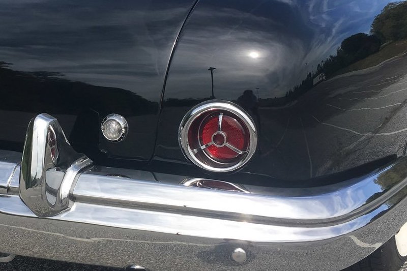 Die Rückleuchte eines 1950er Lincoln Cosmopolitan