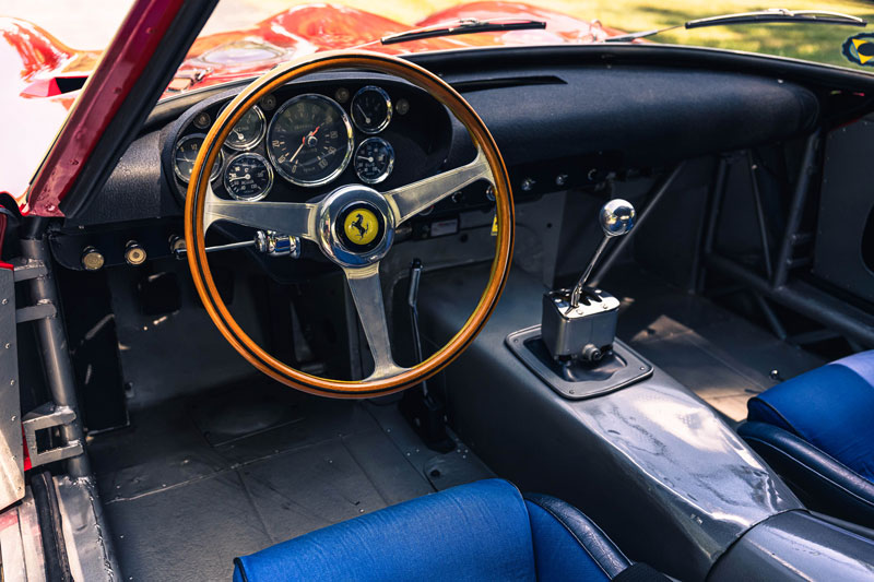 Cockpit des Ferrari 330 LM / 250 GTO von 1962 (© Jeremy Cliff - Courtesy RM/Sotheby's)