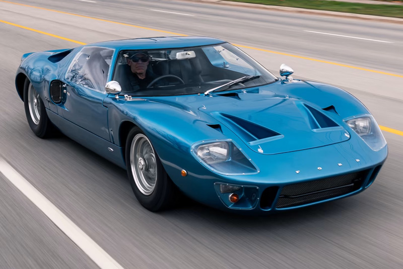 Artikelbild Fast wie eine blaue Mauritius - der GT40 für die Strasse