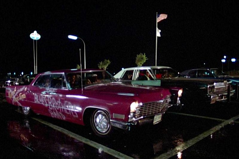 Cadillac Sedan de Ville (1967) – Szene aus dem Film "Blues Brothers" von 1980