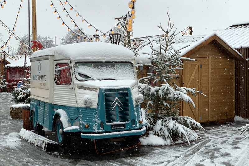 Citroën HY auf dem Zürcher Weihnachtsmarkt 2023 (© Bruno von Rotz)