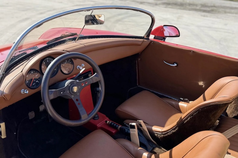 CMC Classic 359 (1989) – © bringatrailer.com