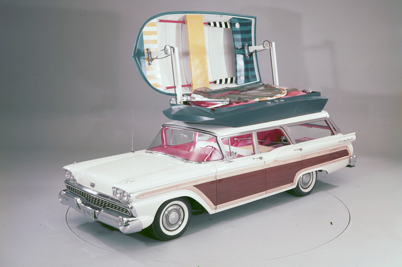 Ford Country Squire Pushbutton Camper 1959