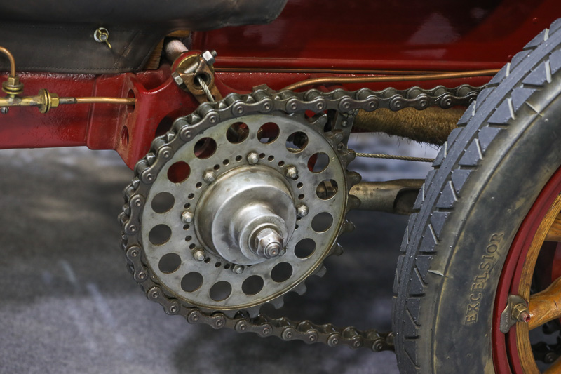 Kettenantrieb am Fiat 130 HP von 1907 an der Rétromobile 2024 (© Bruno von Rotz)