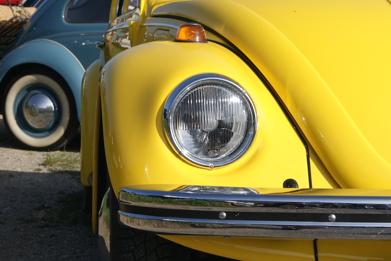 Scheinwerfer eines VW Käfer