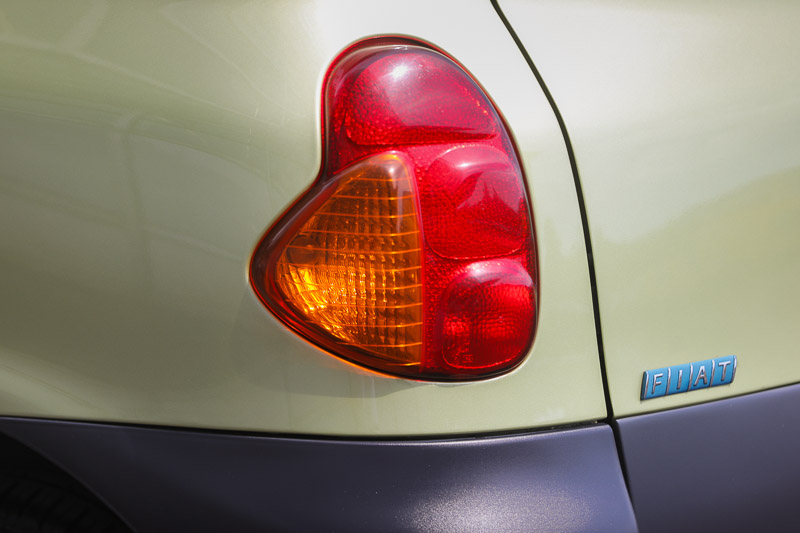 Heckleuchten des Fiat Multipla SX 100 16V (1999) (© Bruno von Rotz)