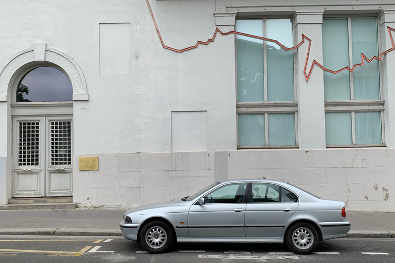 BMW E39 in Paris (© Bruno von Rotz)