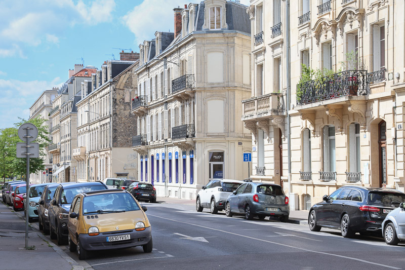 Renault Twingo in Reims (© Bruno von Rotz)