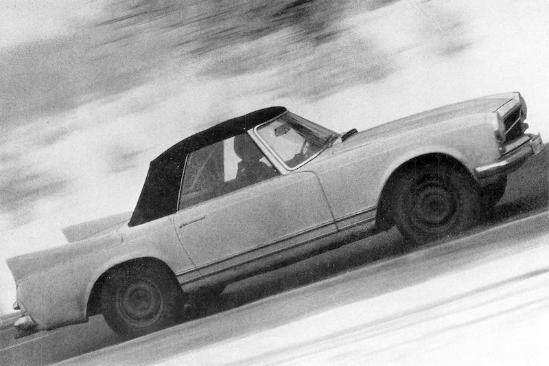 Mercedes-Benz 230 SL (1962) – Versuchsträger / Prototyp mit Heckflossen und runden Scheinwerfern