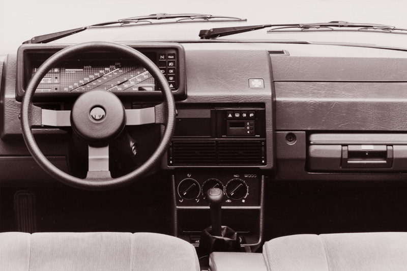 Alfa Romeo 90 Cockpit
