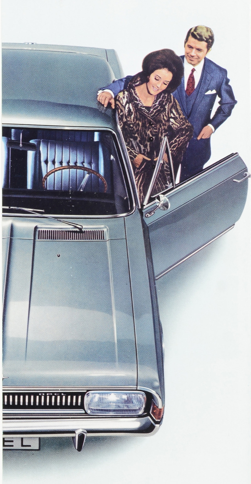 Opel Commodore von 1967 in "laplatasilber"