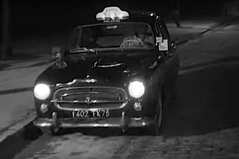 Peugeot 403 Radio-Taxi (1959) – Szene aus dem Film "Der Mörder kam um Mitternacht"