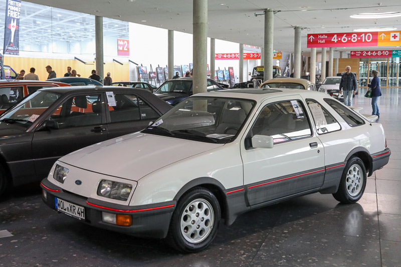 Ford Sierra XR4i an der Retro Classics Stuttgart 2025 (© Bruno von Rotz)