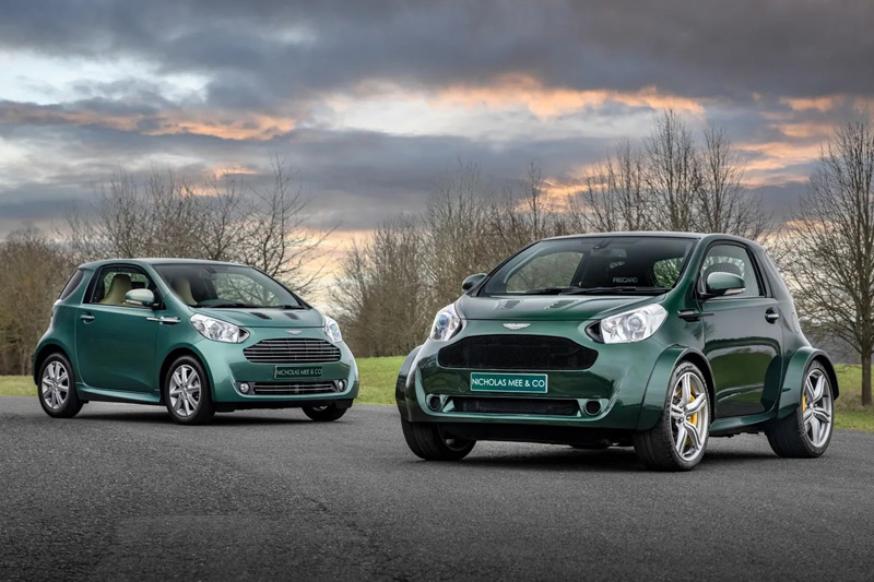 Aston Martin Cygnet Super V8 und Cygnet (© Nicholas Mee)